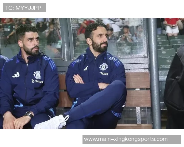 曼城米兰关注20岁葡超中场阿莫林600万欧元转会权属谈判进行中