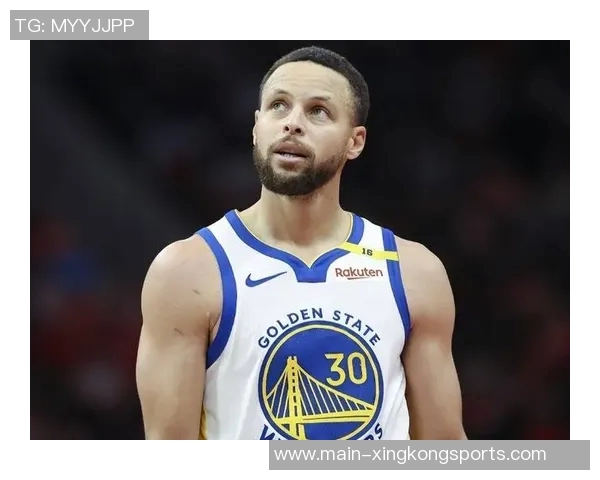 库里第二节狂轰三记三分克林根无奈束手无策太狠了